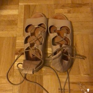 American Eagle nude sandals